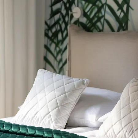 Modern With Air Conditioning And Parking Near The Pge Stadium In By Renters Warszawa