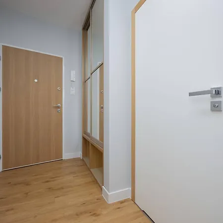 Modern With Air Conditioning And Parking Near The Pge Stadium In By Renters * Warsaw